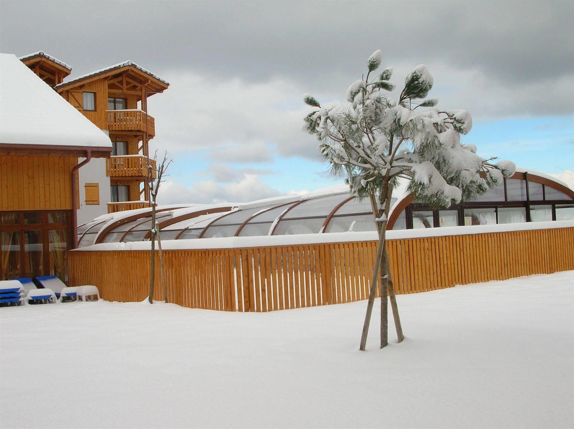Residence Odalys Les Chalets D'Evian Εξωτερικό φωτογραφία